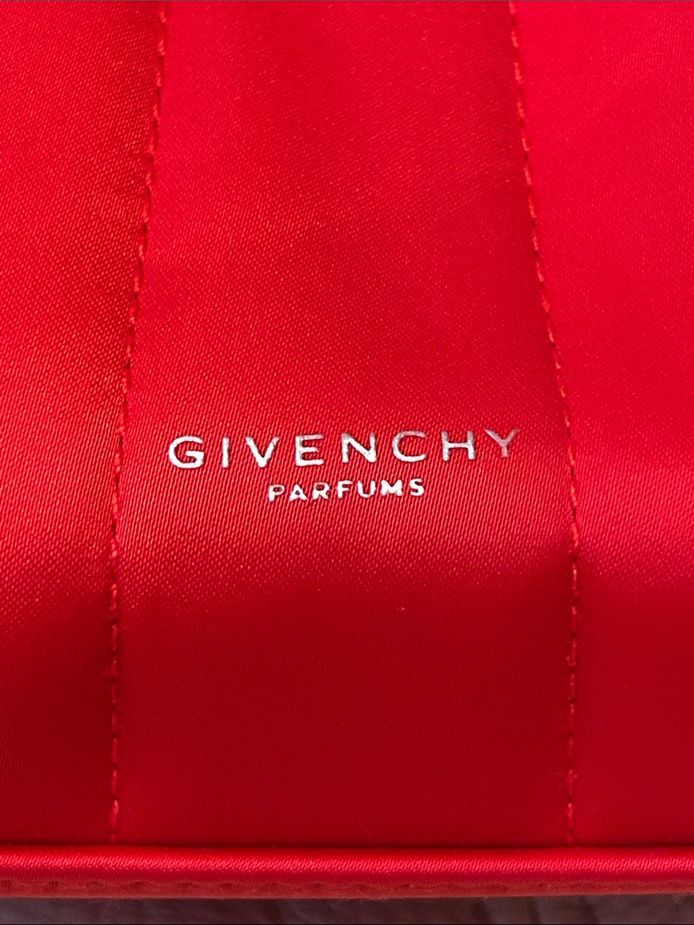 Givenchy Parfums Limited Edition "Iconic Lipstick Red" Satin Pouch GWP - Picture 5 of 5